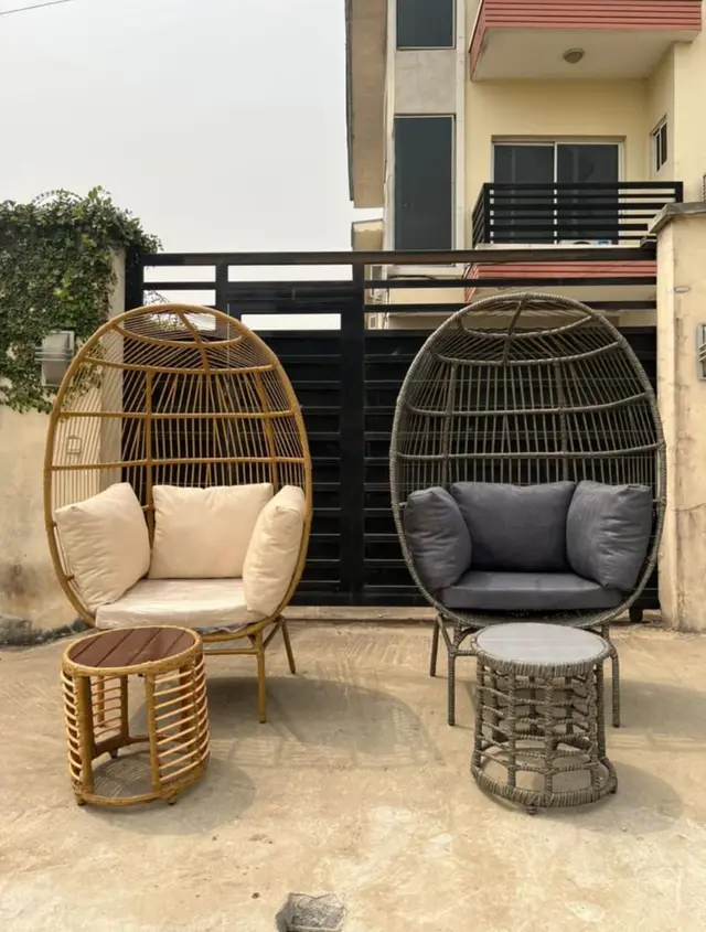 Standing Egg Chair + Side Table